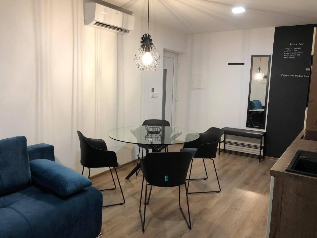 Apartment Selih *